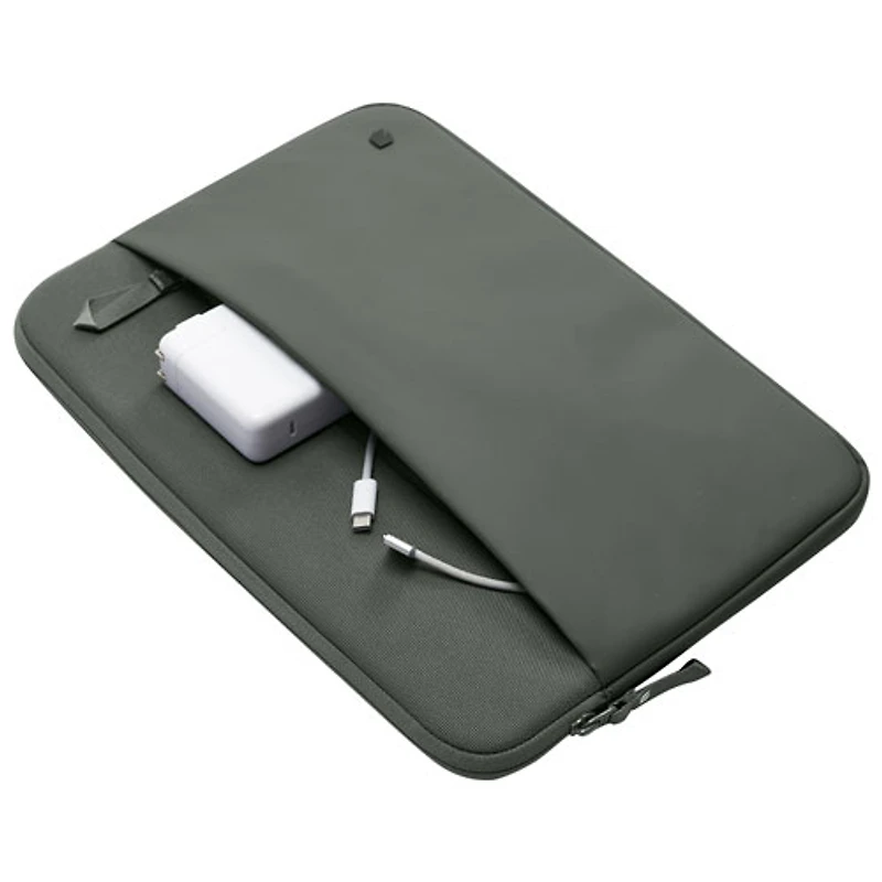 Housse A.R.C. d'Incase pour portable de 14 po - Gris fumée