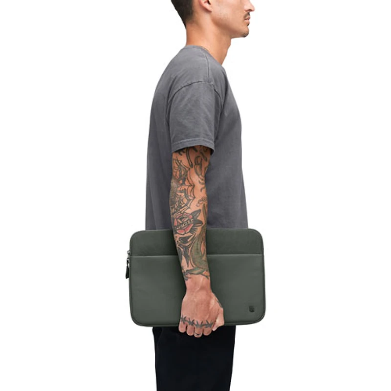 Housse A.R.C. d'Incase pour portable de 14 po - Gris fumée