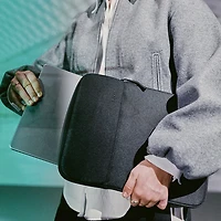 Incase Crosstown 16" Laptop Sleeve - Black