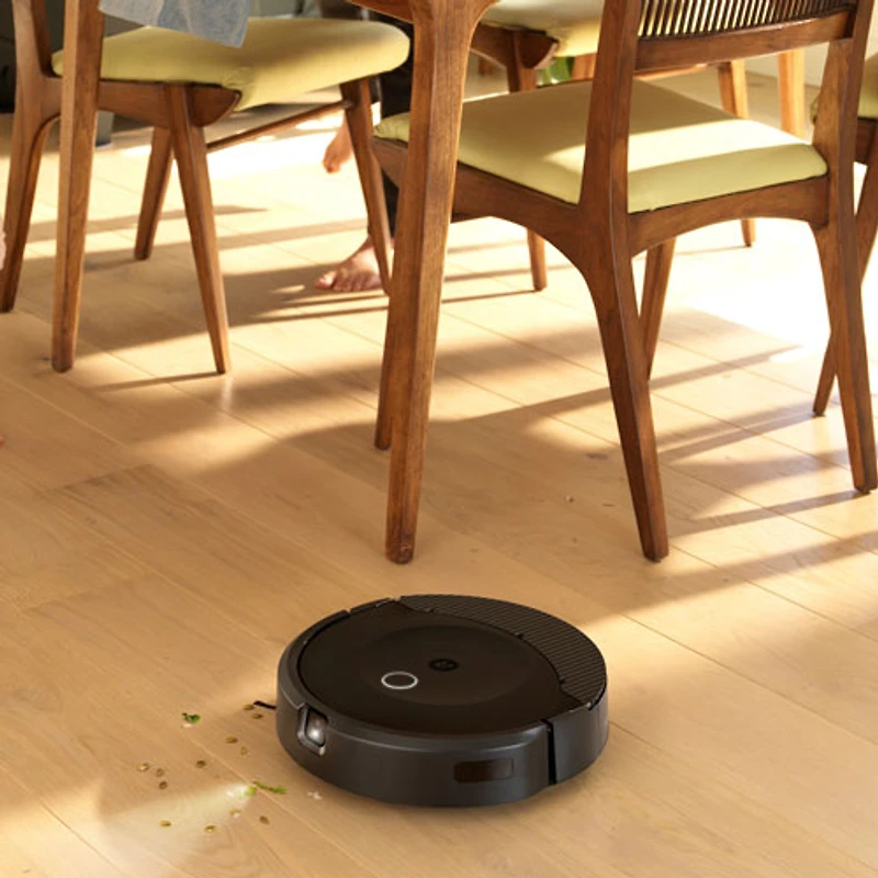 Aspirateur robot Roomba Combo 10 Max et station d'accueil AutoWash d'iRobot - Noir
