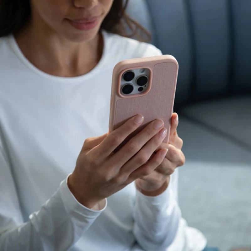 Incase Icon Fitted Hard Shell Case with MagSafe for iPhone 16 Pro - Blush Pink