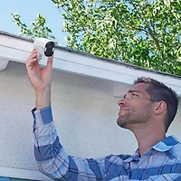 Caméra IP d'intérieur/d'extérieur sans fil Ultra HD 4K Xtreem4K de Swann - Blanc