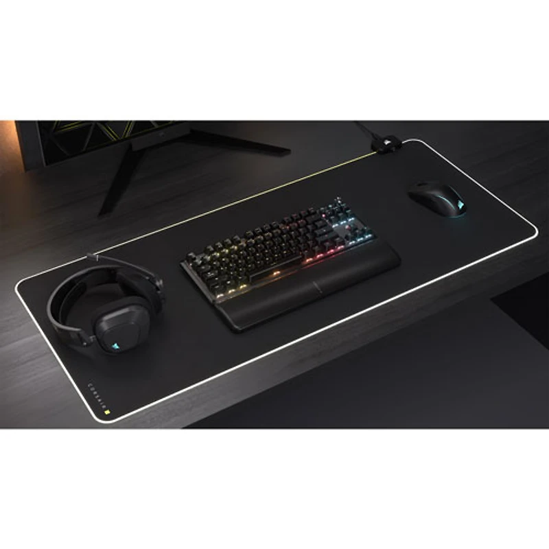 Clavier de jeu mécanique sans pavé numérique rétroéclairé sans fil à touches mécaniques linéaires Red K70 CORE de Corsair - Noir - Exclusivité Best Buy