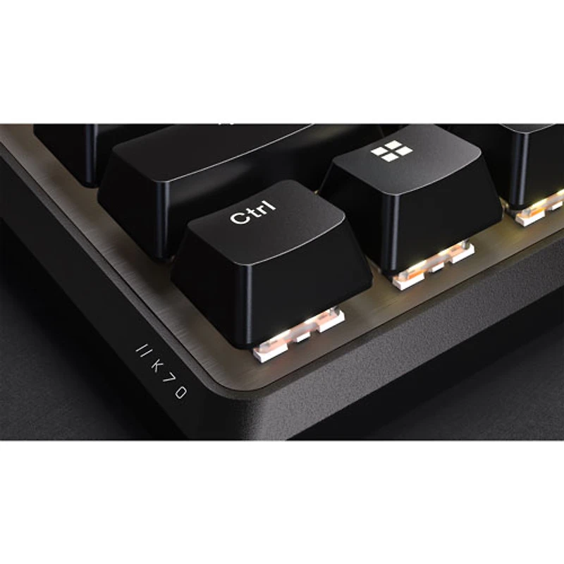Clavier de jeu sans pavé numérique avec fil rétroéclairé à commutateurs mécaniques linéaires Red K70 CORE de Corsair - Noir