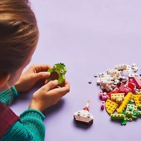 LEGO Classic: Creative Food Friends - 150 Pieces (11039)