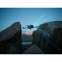 Ensemble Fly More avec drone quadricoptère Air 3S, caméra et manette à écran intégré de DJI (DJI RC 2)