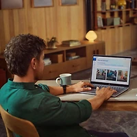 HP OmniBook Ultra 14" Touchscreen Gen AI PC Laptop - Meteor silver (AMD Ryzen AI 9 365/16GB RAM/1TB SSD/Win11)