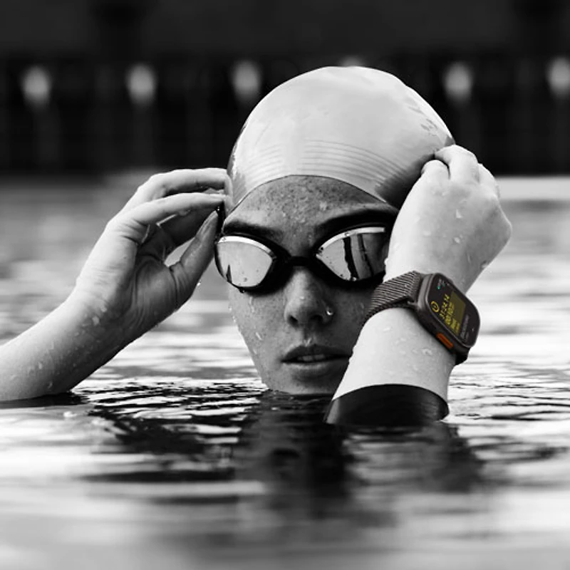 Apple Watch Ultra 2 (GPS + Cellular) 49mm Natural Titanium Case with Tan Alpine Loop - Large