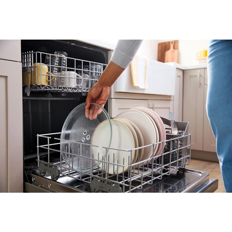 Four à micro-ondes à hotte intégrée de Whirlpool - 1,7 pi³ - Acier inoxydable