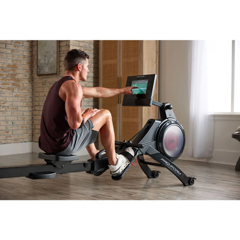 Rameur Carbon Pro10 de ProForm avec écran tactile de 10 po