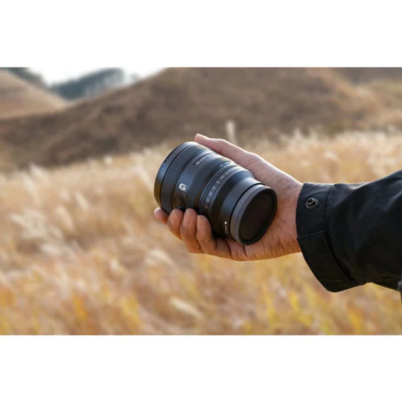 Objectif plein format 16-25 mm f/2,8 à 2 moteurs linéaires de Sony - Noir