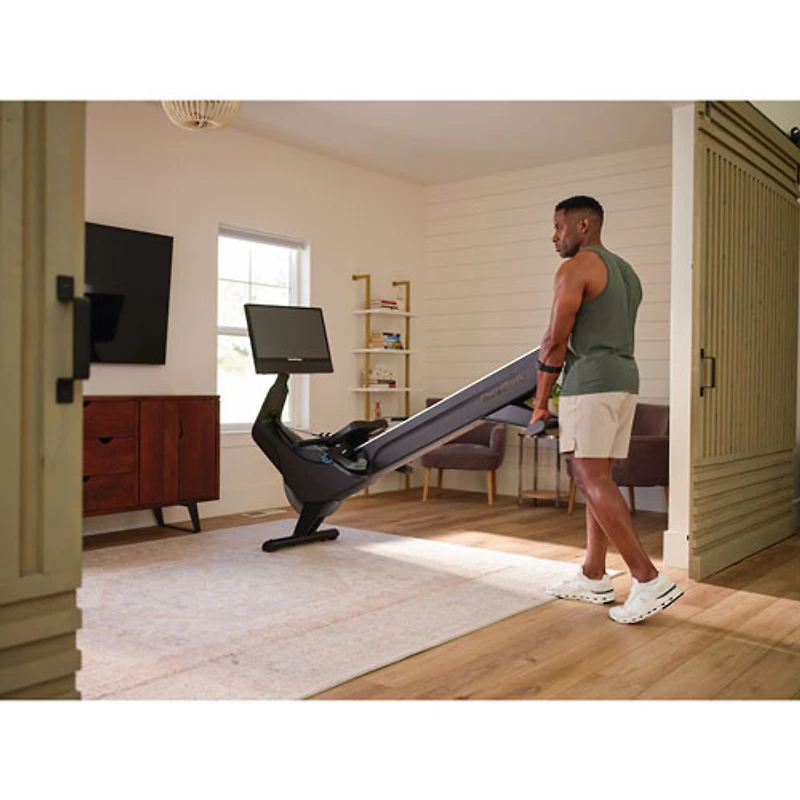 Rameur RW900 de NordicTrack avec écran tactile pivotant de 24 po