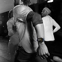 Apple Watch Ultra 2 (GPS + Cellulaire) avec boîtier de 49 mm en titane noir et bracelet milanais en titane noir par TELUS - P - Financement mensuel