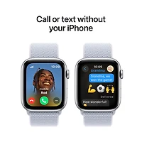 Apple Watch SE (GPS + Cellular) avec boîtier de 44 mm en aluminium argenté et bracelet sport à rabat nuage bleu par Rogers - Financement mensuel