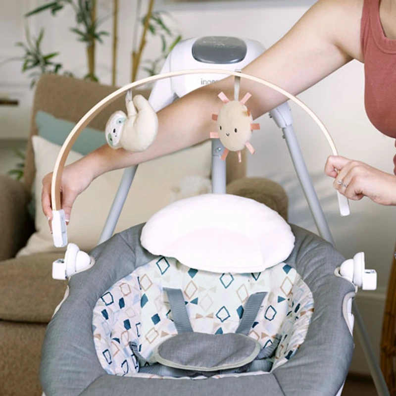 Balançoire apaisante compacte SimpleComfort d'Ingenuity - Parker