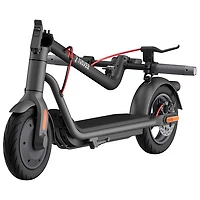 Trottinette électrique V40i de Navee (moteur de 700 W/autonomie de 40 km/vitesse maximale de 32 km/h) - Noir