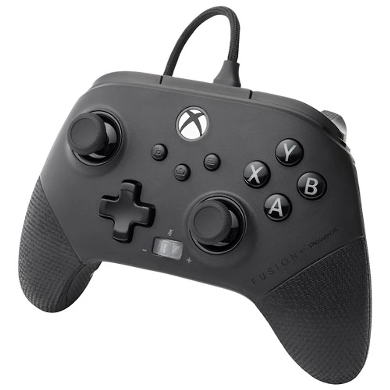 Manette avec fil Fusion Pro 4 de PowerA pour Xbox Series X|S - Noir