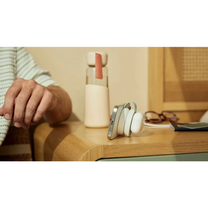 Chargeur sans fil 2-en-1 Butterfly SE Qi2 de Twelve South avec MagSafe - Blanc