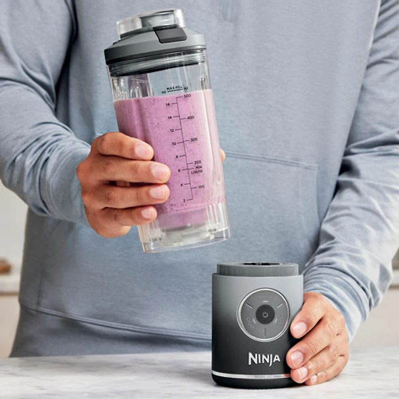 Mélangeur portatif de 650 ml/22 oz Blast Max de Ninja - Gris
