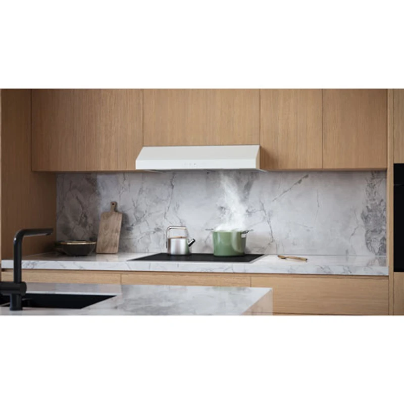 Hotte de dessous d'armoire de 30 po de Broan (GLA2303WW) - Blanc