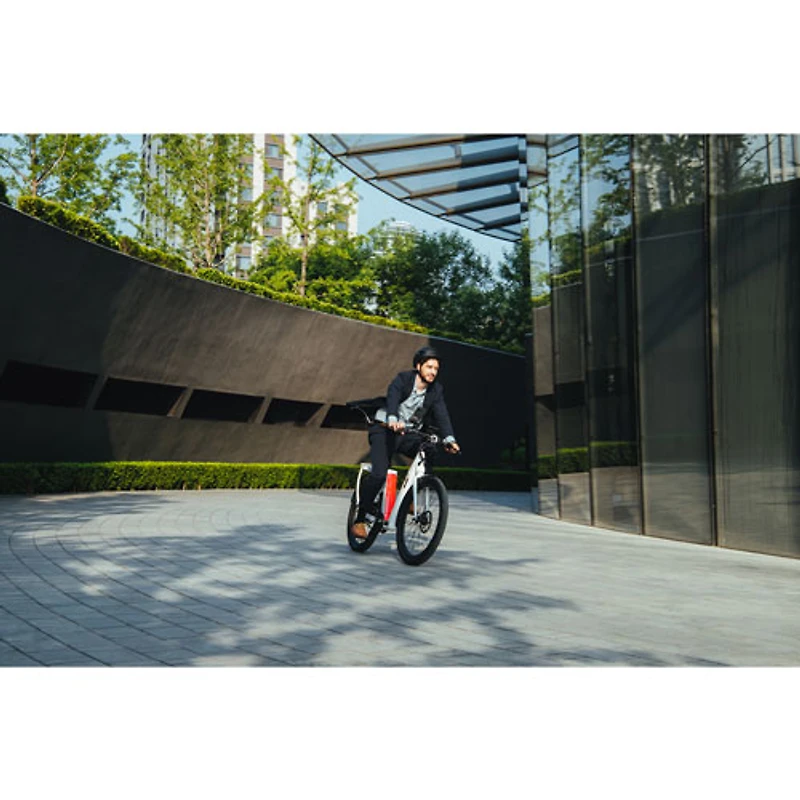 Vélo de ville électrique polyvalent à cadre bas C3 Pro de NIU (moteur 500 W/autonomie 145 km/vitesse maximale 45 km/h) - Blanc