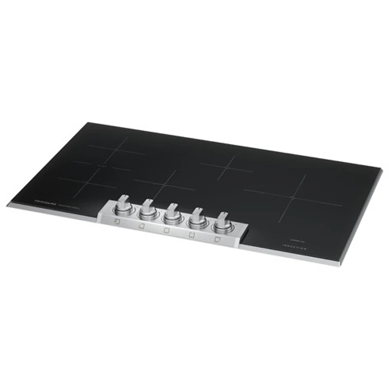 Surface de cuisson à induction de 37 po à 5 éléments Professional de Frigidaire (PCCI3680AF) - Acier inoxydable noir résistant aux taches