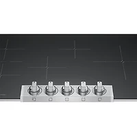 Surface de cuisson à induction de 37 po à 5 éléments Professional de Frigidaire (PCCI3680AF) - Acier inoxydable noir résistant aux taches