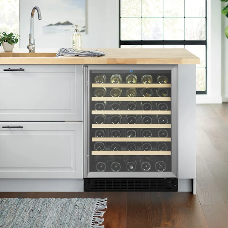 Insignia 24" 61-Bottle Built-In Wine Cooler (NS-BI1ZWC-C) - Only at Best Buy