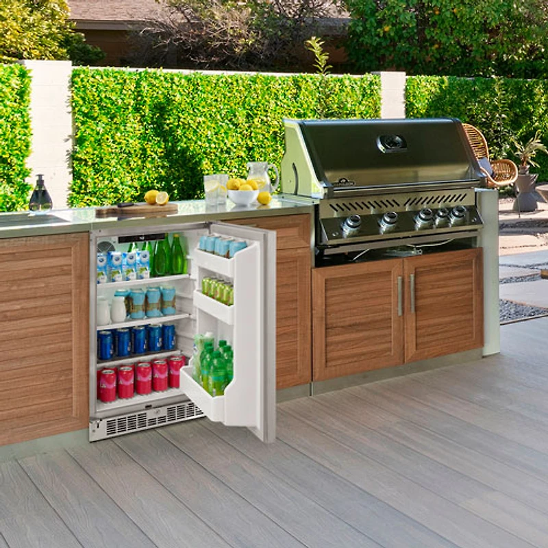 Insignia 5.4 Cu. Ft. Indoor/Outdoor Built-In Bar Fridge (NS-OCF55SS2-C) - Stainless Steel