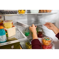 Réfrigérateur à deux portes 29,58 pi³ 36 po avec distributeur d'eau et de glaçons de Whirlpool (WRFF3536SV) - Acier inoxydable noir