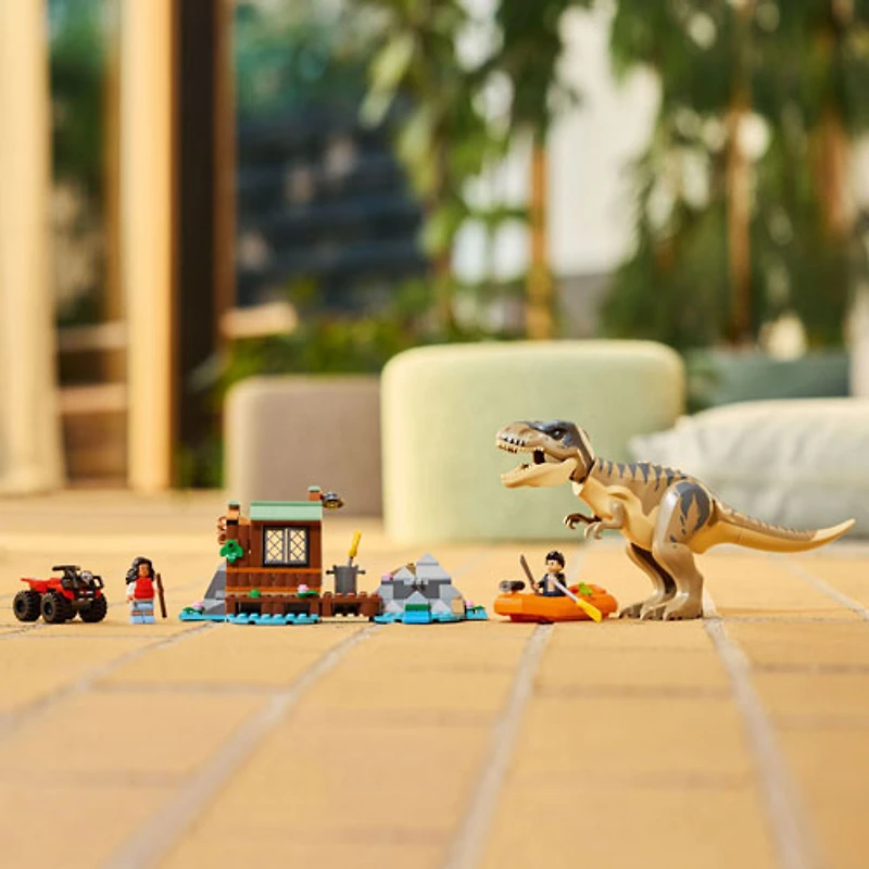 LEGO Jurassic World : L'évasion sur la rivière du T.rex - 199 pièces (76975)