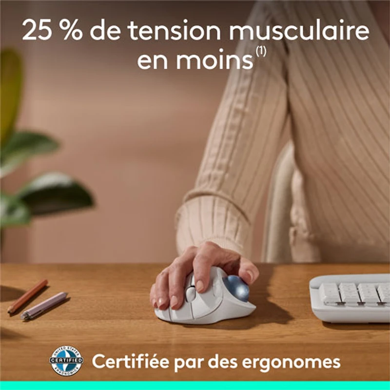 Souris ergonomique sans fil à boule de commande 2000 ppp Ergo M575S de Logitech - Blanc cassé