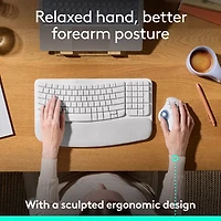 Souris ergonomique sans fil à boule de commande 2000 ppp Ergo M575S de Logitech - Blanc cassé