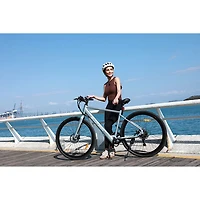 Vélo de promenade électrique EB570 de Blutron (moteur 350 W/autonomie maximale 50 km/vitesse maximale 32 km/h) - Azur - Exclusivité Best Buy