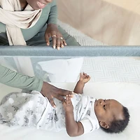 Berceau SwaddleMe d'Ingenuity Beginnings - Gris