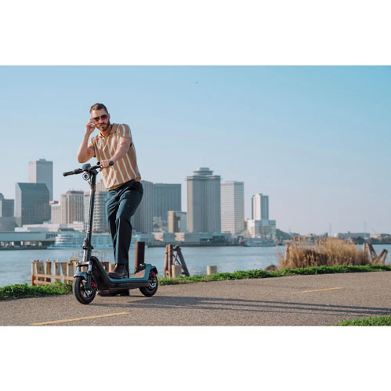 NIU KQi300X Electric Scooter (Up to 1000 W Motor / Up to 60km Range / 32 km/h Top Speed / 48V Battery) - Space Grey