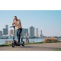 NIU KQi300X Electric Scooter (Up to 1000 W Motor / Up to 60km Range / 32 km/h Top Speed / 48V Battery) - Space Grey
