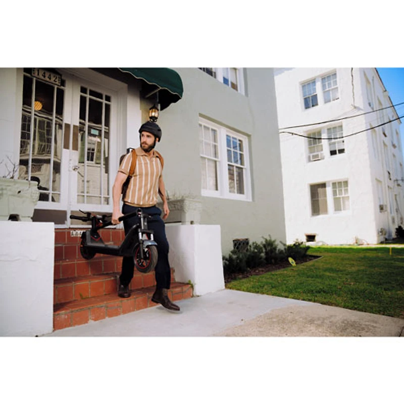 NIU KQi300X Electric Scooter (Up to 1000 W Motor / Up to 60km Range / 32 km/h Top Speed / 48V Battery) - Space Grey