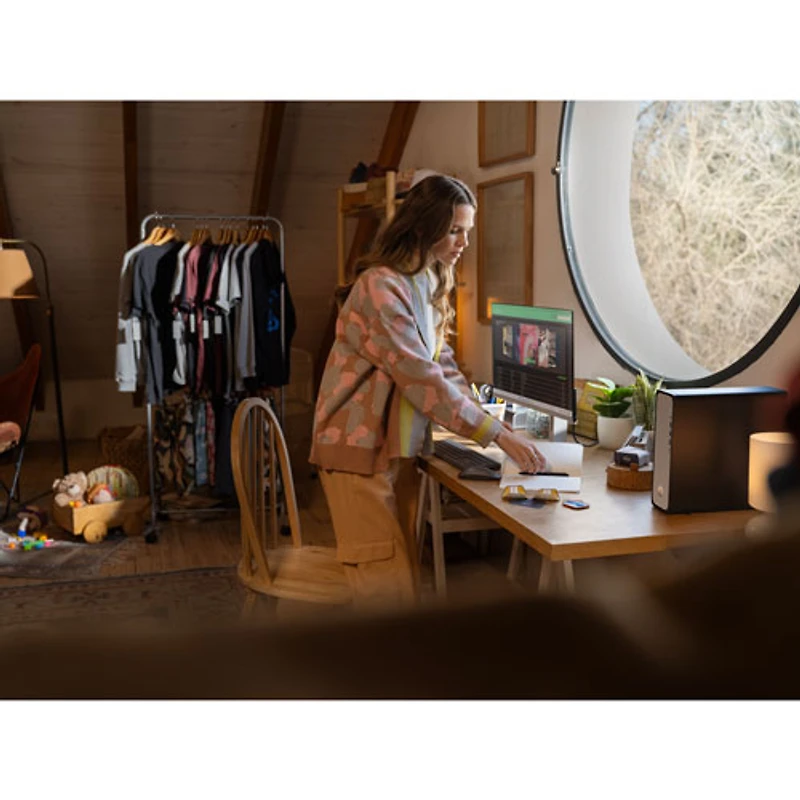 Ordinateur de bureau mince OmniDesk de HP - Noir (Core i3-13100 d'Intel/RAM 8 Go/SSD 512 Go) - Exclusivité Best Buy