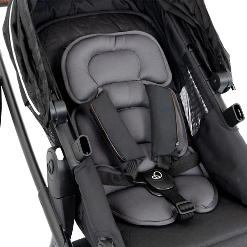 Poussette pleine grandeur Shyft Intuiti+ d'Evenflo - Noir Dubhan