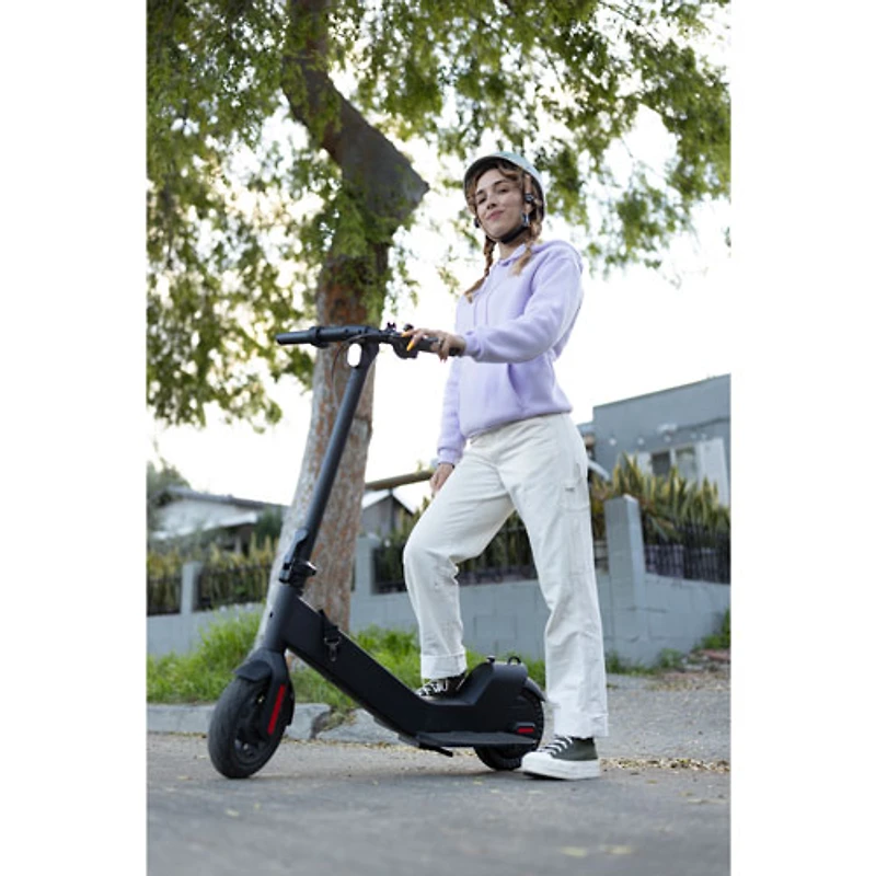 Trottinette électrique VCS de SWFT (moteur 450 W/autonomie maximale 29 km/vitesse maximale 32 km/h) - Noir