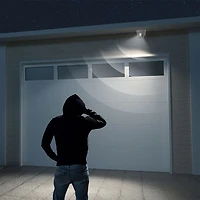 Système de surveillance avec fil 8 canaux à NVR de 2 To de Reolink avec 4 caméras sur tourelle UHD 4K - Blanc