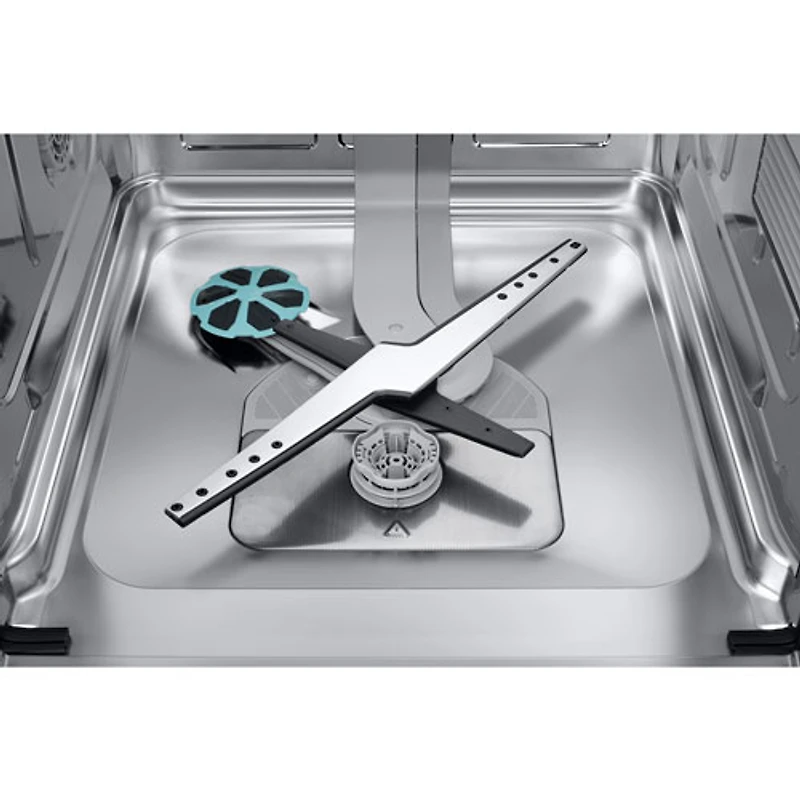 Lave-vaisselle encastrable 24 po 38 dB avec lavage IA et troisième panier de Samsung (DW90F89T0USRAA) - Acier inoxydable