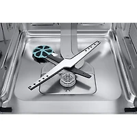 Lave-vaisselle encastrable 24 po 38 dB avec lavage IA et troisième panier de Samsung (DW90F89T0USRAA) - Acier inoxydable