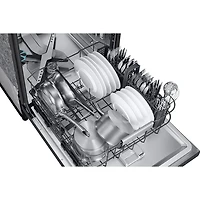 Lave-vaisselle encastrable 24 po 38 dB avec lavage IA et troisième panier de Samsung (DW90F89T0UMTAA) - Acier inoxydable noir mat