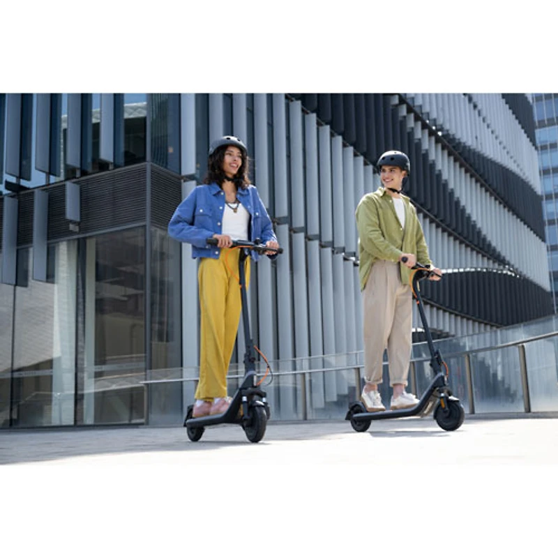 Segway E2 Plus ll Electric Scooter (500 W Motor / 25km Range / 25km/h Top Speed) - Exclusive Retail Partner