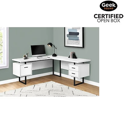 Boîte ouverte - Bureau d'ordinateur en angle avec 3 tiroirs de 71 po de largeur de Monarch - Blanc