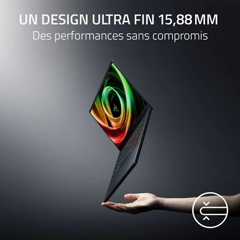 Portable de jeu Copilot+ PC de 14 po Blade de Razer - Noir (Ryzen AI 9 365 d'AMD/RAM 32 Go/SSD 1 To/RTX 5070)