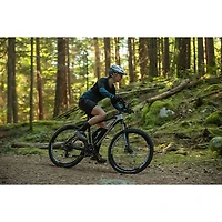 NCM Prague Electric Off-Road Bike (350W Motor / Up to 100km Range / 32km/h Top Speed) - Matte Black