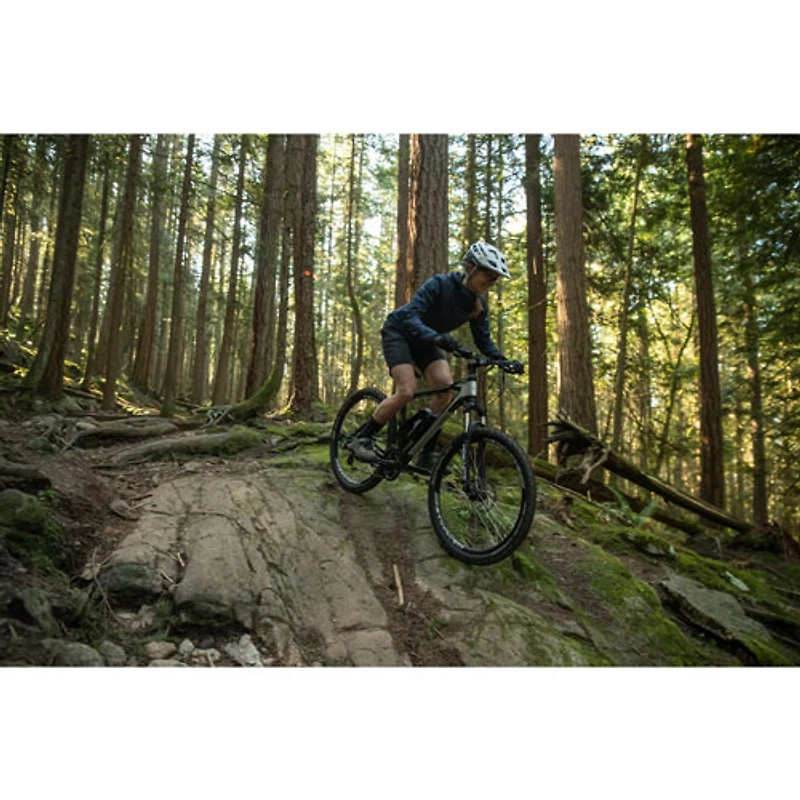 NCM Prague Electric Off-Road Bike (350W Motor / Up to 100km Range / 32km/h Top Speed) - Matte Black